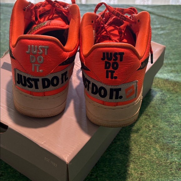 Nike Air Force 1 Low "Just Do It" orange vintage 2007 shoes men’s sz 10 - Picture 2 of 13